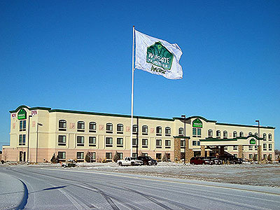 Comfort Inn & Suites Open for Business at Crossroads Point Business Center